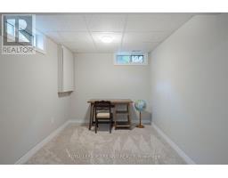 20 WOODHAVEN COURT - 41