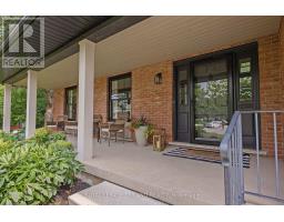 20 WOODHAVEN COURT - 7