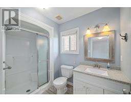 11 KENSINGTON COURT - 15
