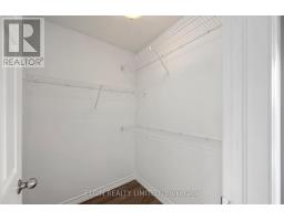 11 KENSINGTON COURT - 20