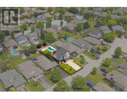 11 KENSINGTON COURT - 38