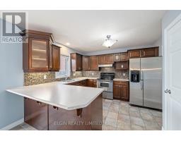 11 KENSINGTON COURT - 8