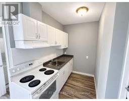 697 HALE STREET - 34