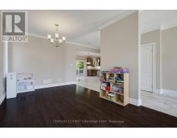 3429 SINGLETON AVENUE - 10