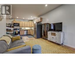 169 WELLINGTON STREET - 13
