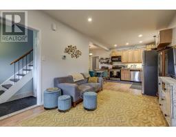 169 WELLINGTON STREET - 14