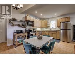 169 WELLINGTON STREET - 21
