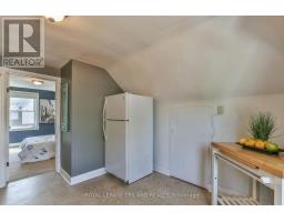 28 BEATTIE AVENUE - 31