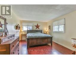 425 QUEEN STREET - 18