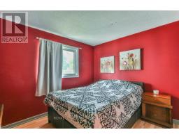 425 QUEEN STREET - 21