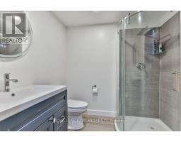 425 QUEEN STREET - 32