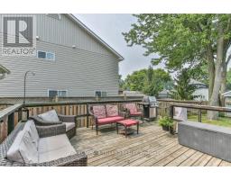 425 QUEEN STREET - 34