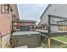 425 QUEEN STREET - 36