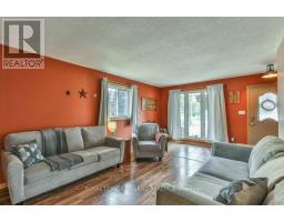 425 QUEEN STREET - 8