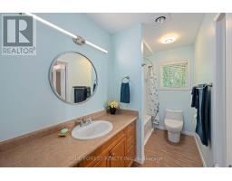 1233 CROSSCREEK CRESCENT - 21