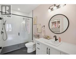 31 BRISCOE CRESCENT - 24