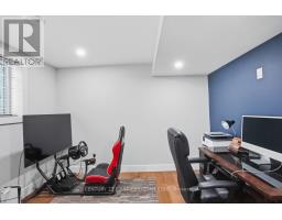 31 BRISCOE CRESCENT - 34