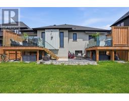 31 BRISCOE CRESCENT - 44