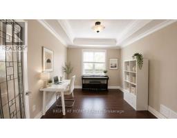882 KETTLERIDGE STREET - 3