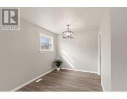 1920 DULUTH CRESCENT - 8