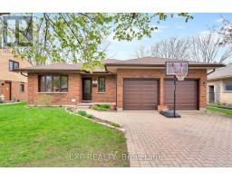 31 MOFFAT CRESCENT - 1