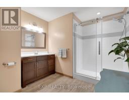31 MOFFAT CRESCENT - 23