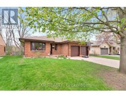 31 MOFFAT CRESCENT - 4