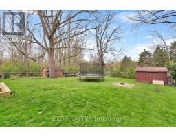 31 MOFFAT CRESCENT - 44