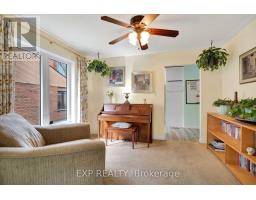 31 MOFFAT CRESCENT - 9