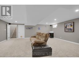 284 EXMOUTH CIRCLE - 23