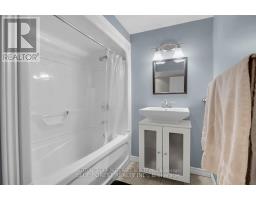 284 EXMOUTH CIRCLE - 26