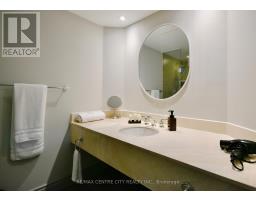 2494 - 90 HIGHLAND DRIVE - 36