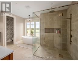 689 VALLEYSTREAM WALK - 17