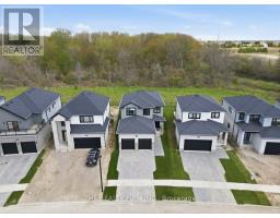 819 GATESTONE ROAD - 2