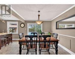 1093 VISCOUNT ROAD - 15