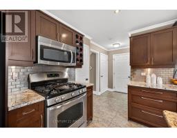 1093 VISCOUNT ROAD - 18