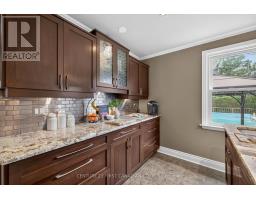 1093 VISCOUNT ROAD - 20