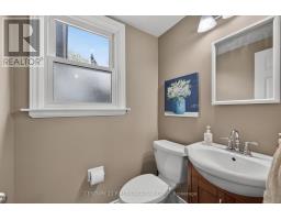 1093 VISCOUNT ROAD - 23