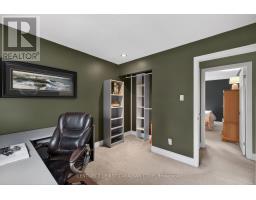 1093 VISCOUNT ROAD - 29