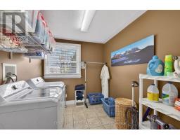 1093 VISCOUNT ROAD - 30