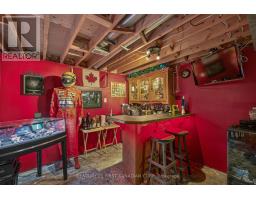 1093 VISCOUNT ROAD - 37