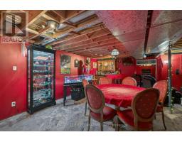 1093 VISCOUNT ROAD - 40