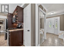 1093 VISCOUNT ROAD - 8