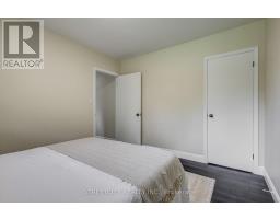 10 VINEDEN DRIVE - 21