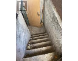 466 ADELAIDE STREET N - 12