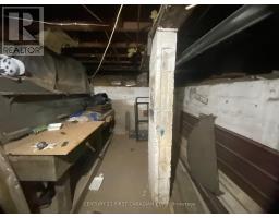 466 ADELAIDE STREET N - 18