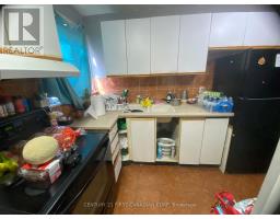 466 ADELAIDE STREET N - 8