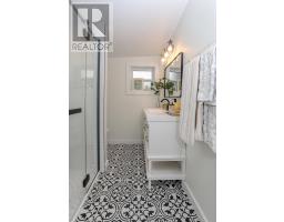 195 MAIN STREET - 15