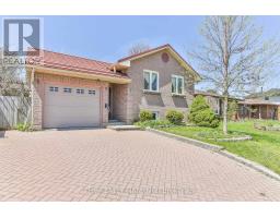 8 QUAIL RIDGE CRESCENT - 2