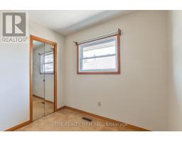 8 QUAIL RIDGE CRESCENT - 23
